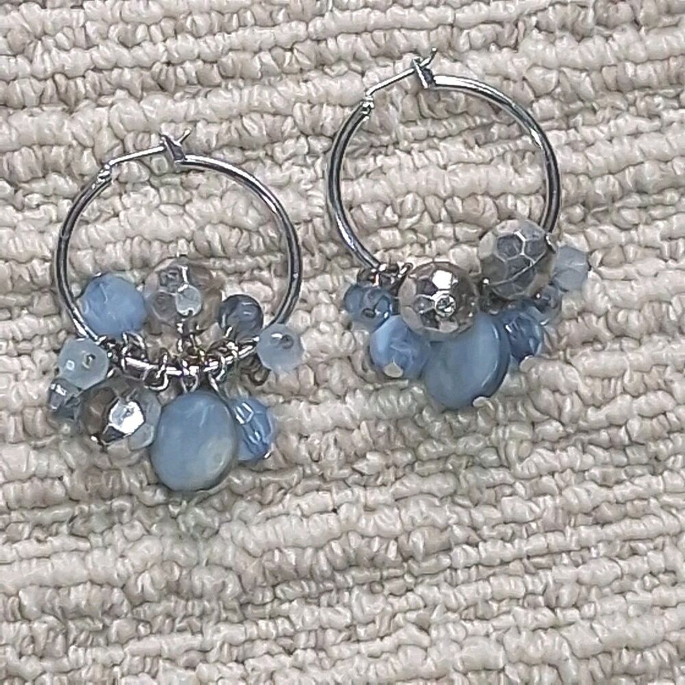 SILVER TONE BLUE BEADED HOOP EARRINGS FACETED CRYSTAL BEAD DANGLE DROP CHARM PAI